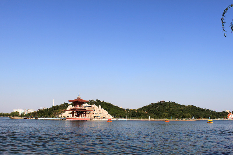 大港临潮湖公园