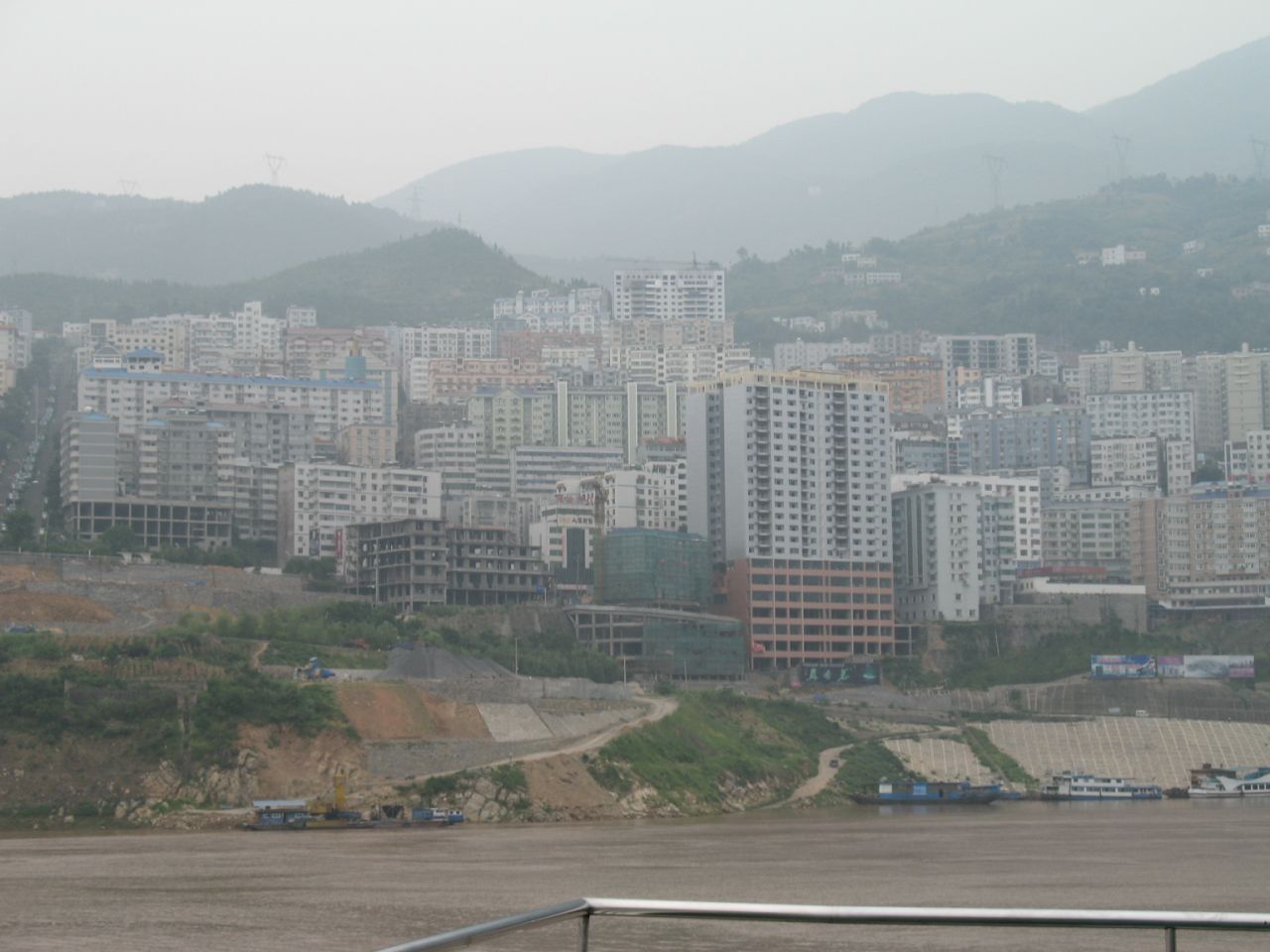 0718 ƴ:b dng in Ӣ:badong county  Ͷںʡ