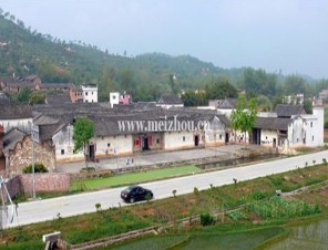 本地通首页 旅游景点 兴宁市棣华围古民居 相关机构:梅州在线 关 键