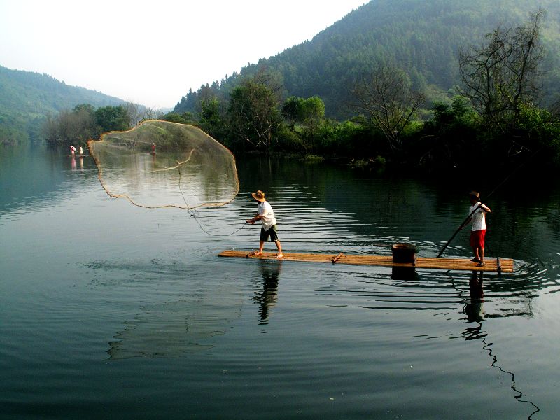 莲花旅游景区介绍——迷人的渐潭河