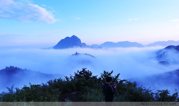 [贴图]从不同角度看乌峰山_话说镇雄_镇雄论坛_镇雄之窗