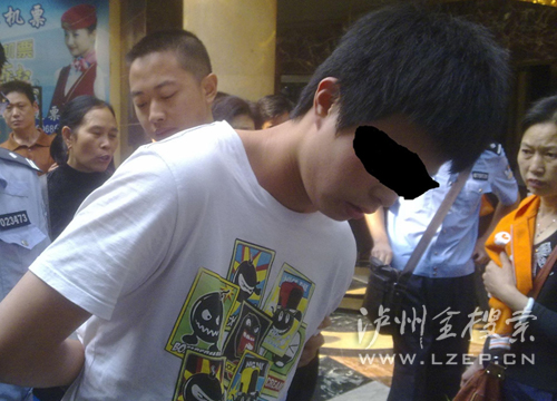记者直击:泸州报恩塔少年被杀案抓捕嫌犯过程