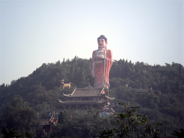 [贴图] 这个眉州大佛在哪里?