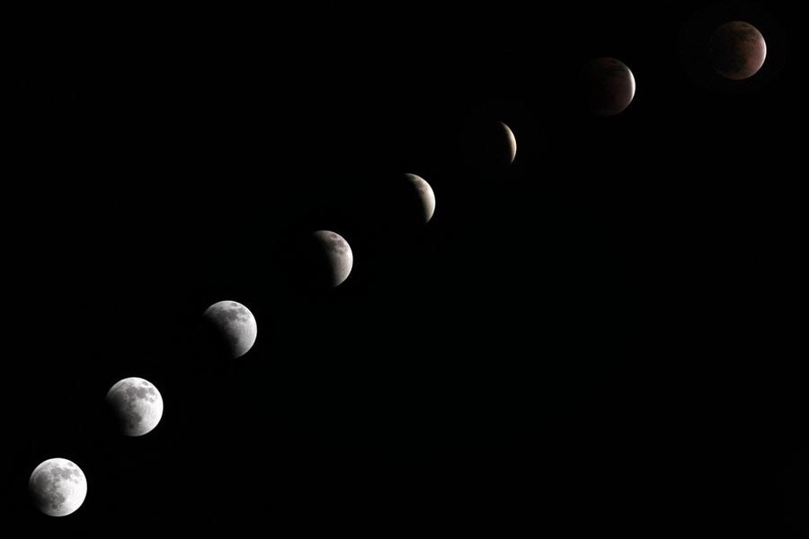 这是12月10日在天津拍摄的月亮从初亏到食既的过程(拼图照片.