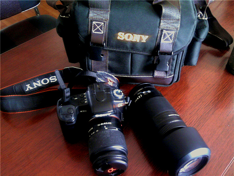 原厂索尼A300单反数码相机，送长焦镜头