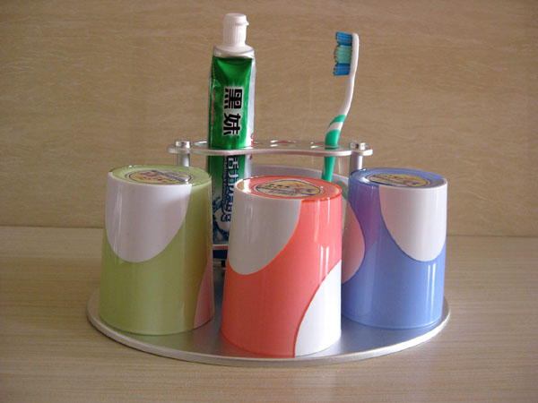 太空铝三杯牙刷架
