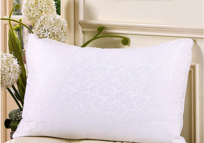 富安娜家纺 正品 床上用品 单人枕 枕芯 枕头 莹润透气枕