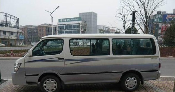 金杯海狮面包车2003年11月上牌,手续全,随时过户,个人一手车,车况很好。ABS、方向助力、中控门锁、电动门窗、电动后视镜、中央空调等。 看车:湖州市环城南路638号(湖州市东门口) 联系我时请说明是在长兴在线看到的 同城交易请当面进行,以免造成损失。外地交易信息或者超低价商品请慎重,谨防上当受骗。