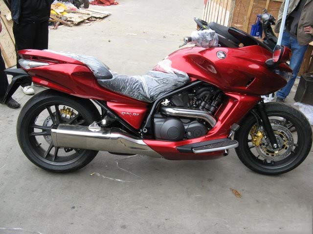 本田摩托车DN-01