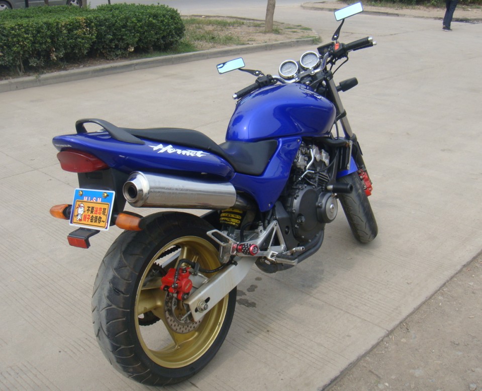 本田小黄蜂250摩托车出售