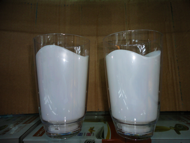 牛奶七彩变色杯