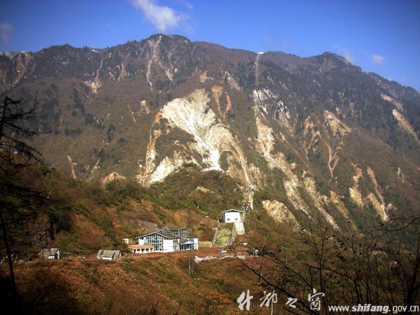 12特大地震後的鎣華山!_休閒旅遊_什邡論壇_什邡城市在線