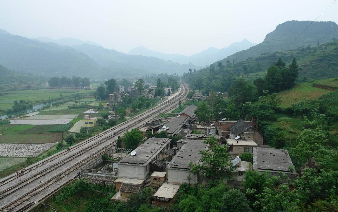 2009年1月1日,是我永生难忘的时刻:新黔桂电气化铁路通车