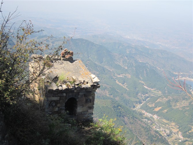 雩山山脉图片