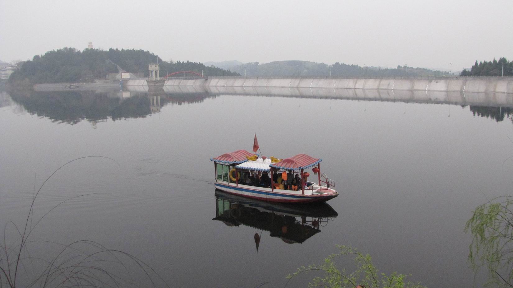 描述:三台县鲁班水库完成水利重建全面运行投产.jpg