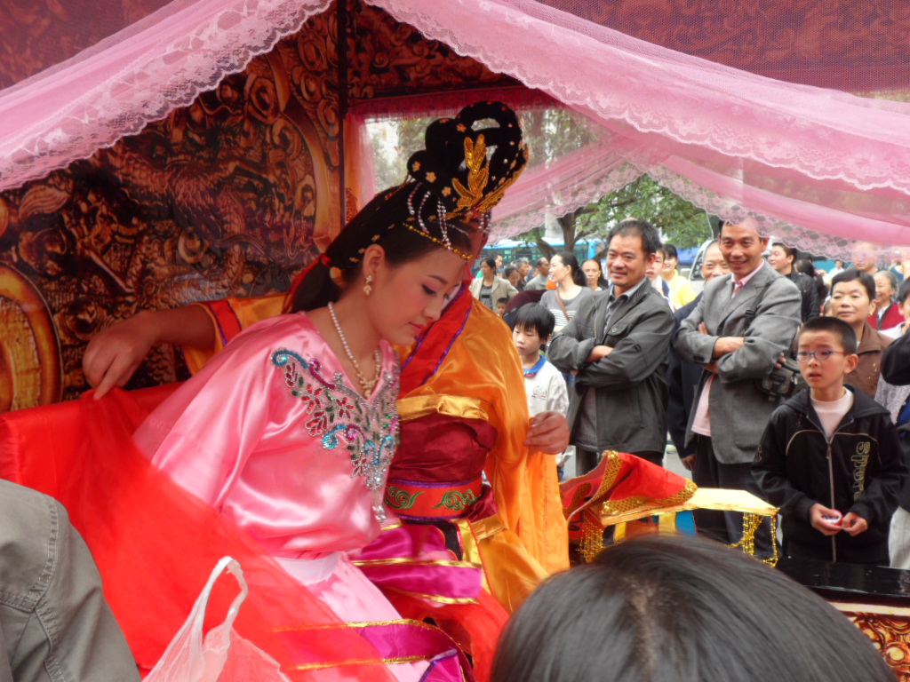 庙会大型街头巡游,看天子娘娘卸妆靓照(图)_行行摄摄_丰都论坛_第2页